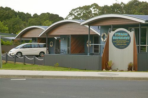 Strahan Bungalows Exteriör bild